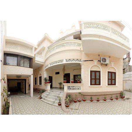 فاراناسي Shree Ganesha Palace Near Kashi Vishwanath Temple المظهر الخارجي الصورة